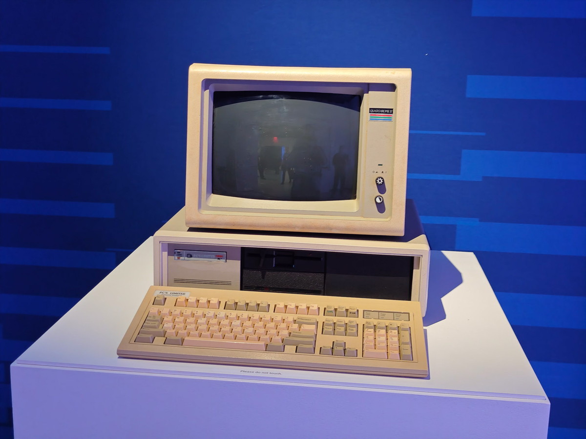 Dell創業時（PC's Limited）のPCとなる「Turbo PC」（2023年に撮影）