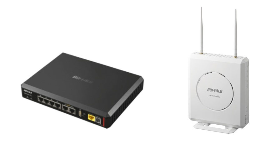 VR-U500X（左）とVR-U300W（右）