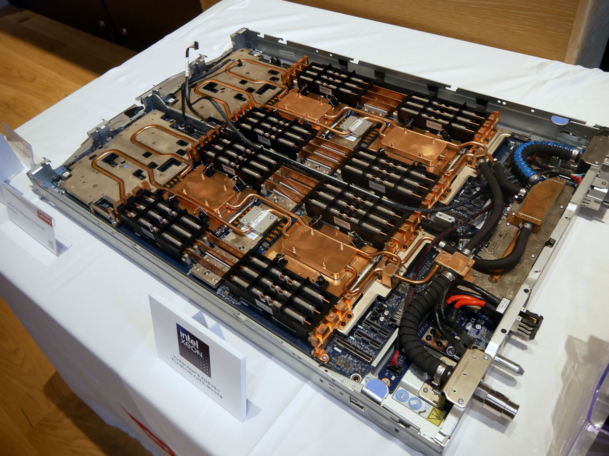 第6世代Neptuneを搭載したThinkSystem SC750 V4 Neptune