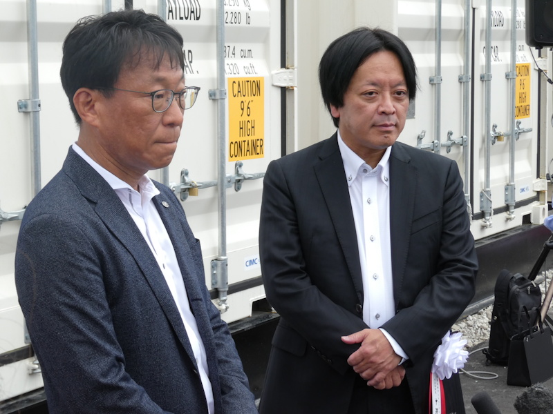 東北電力DX推進部部長の浜口智洋氏（左）とゲットワーク代表取締役の中澤秀則氏（右）