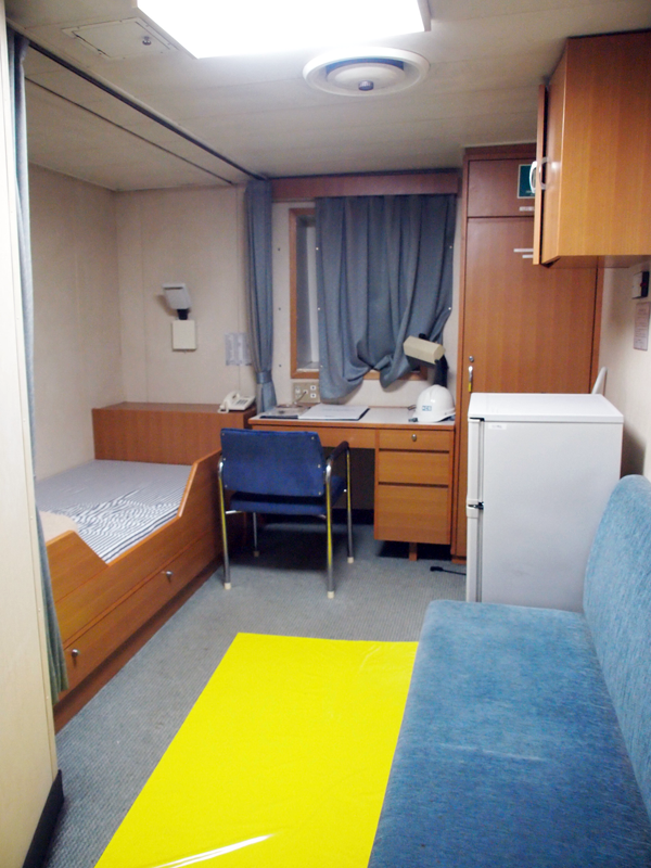 乗組員の居室。ここで平均3週間ほど暮らす。