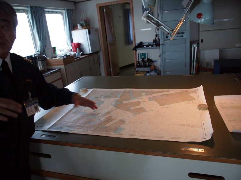 海図。海上保安庁の情報を元に、必要により改正する