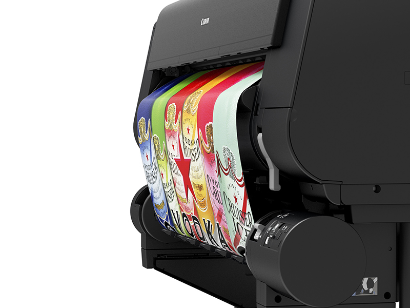 下段ロールは給紙と巻取りの切り替えが可能（写真は巻取り）