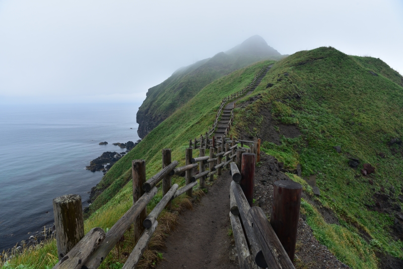 ニコンD810／AF-S NIKKOR 24-70mm f/2.8E ED VR／24mm／絞り優先AE（F11、1/5秒、－0.7EV）／ISO 100／WB：太陽光（B1)／C-PLフィルター