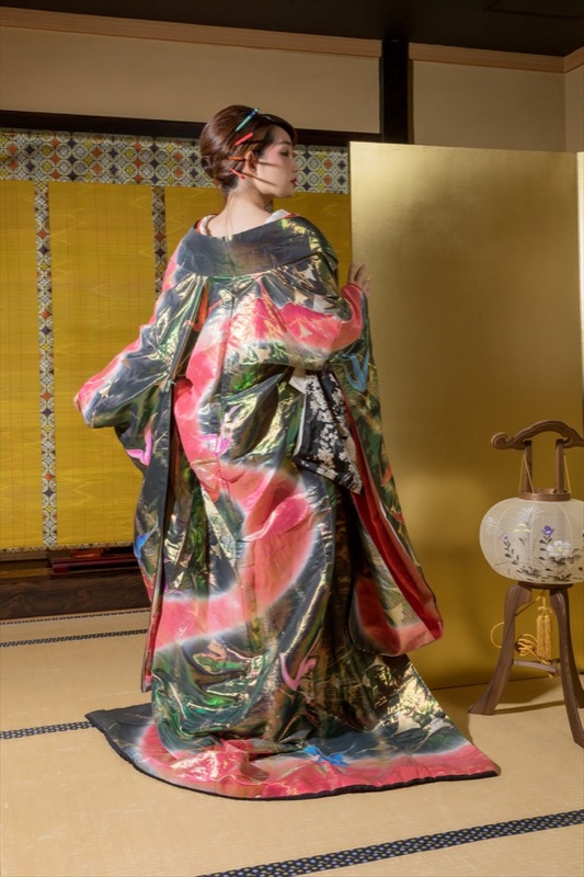 <span class="fnt-85">EOS-1D X Mark II / EF24-105mm F4L IS USM / マニュアル露出 / 1/125秒 / F9 / ISO200 / 32mm</span>