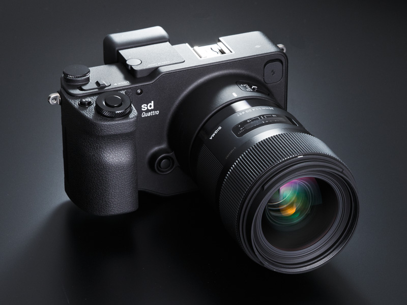 「35mm F1.4 DG HSM」を装着