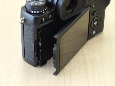 写真で見るFUJIFILM X-T2 - デジカメ Watch