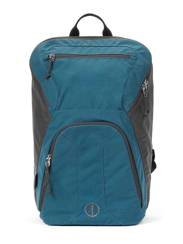 ショルダーバッグはそのまま撮影機材を収納可能