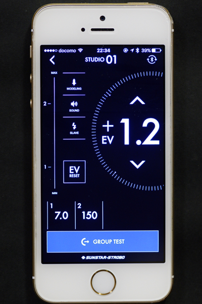 銘板にBluetoothの文字が入る。またMADE IN JAPANとあるとおり日本で作られているのもポイントだ