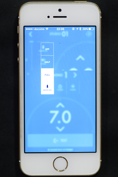 銘板にBluetoothの文字が入る。またMADE IN JAPANとあるとおり日本で作られているのもポイントだ