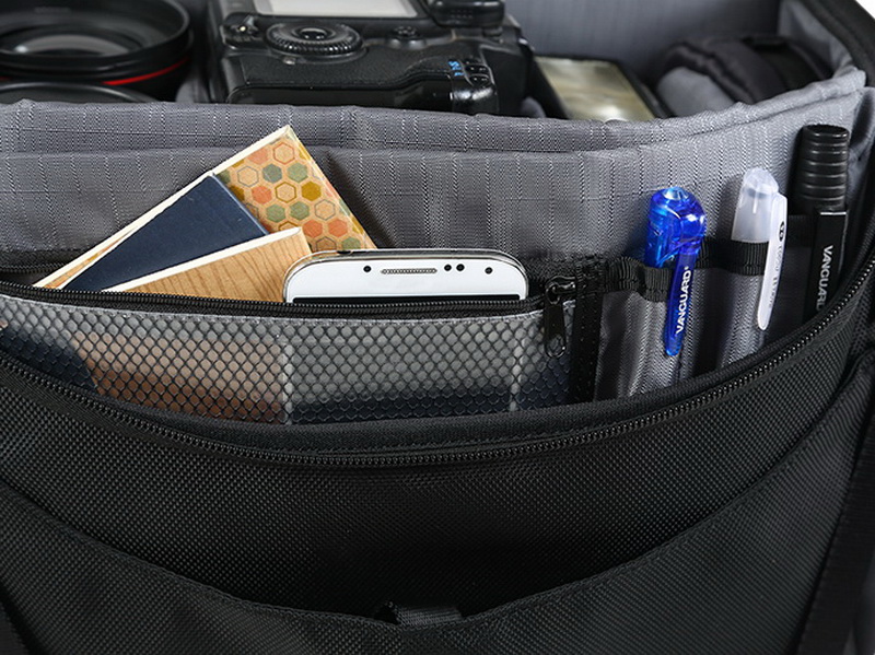 前面側のポケット