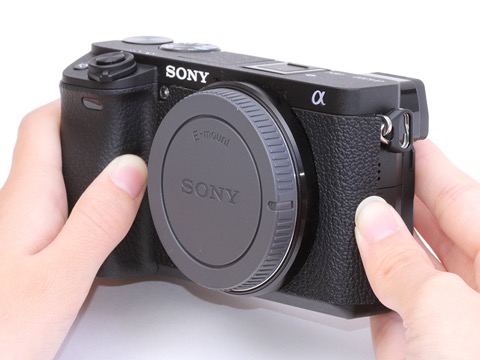ソニーα6300用の張り革キット - デジカメ Watch
