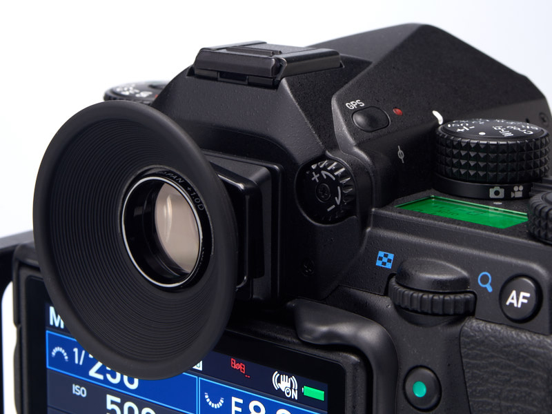 19mm規格パーツで組み上げたアイピースを装着した様子