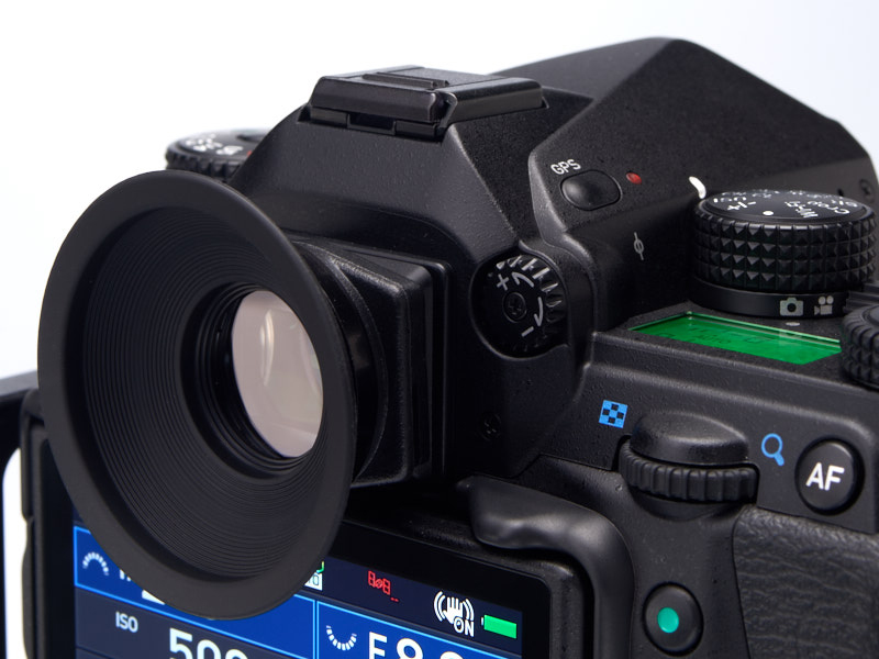 中華アダプター+DK17C+DK19。NEPS1よりコンパクトでK-1のフォルムを崩さない