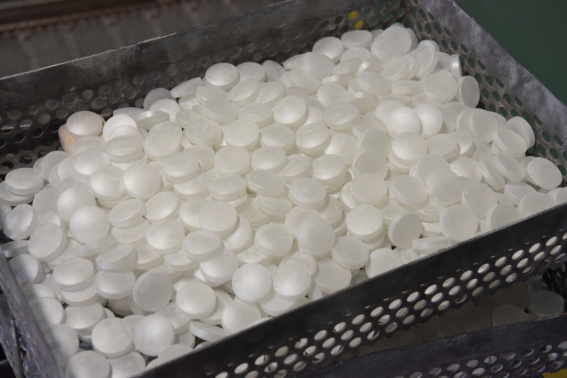 写真レンズらしい姿になった