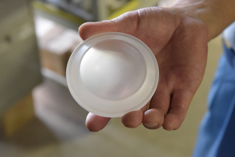 おまけ：「AF-S NIKKOR 14-24mm f/2.8G ED」の2枚目に入る非球面レンズ