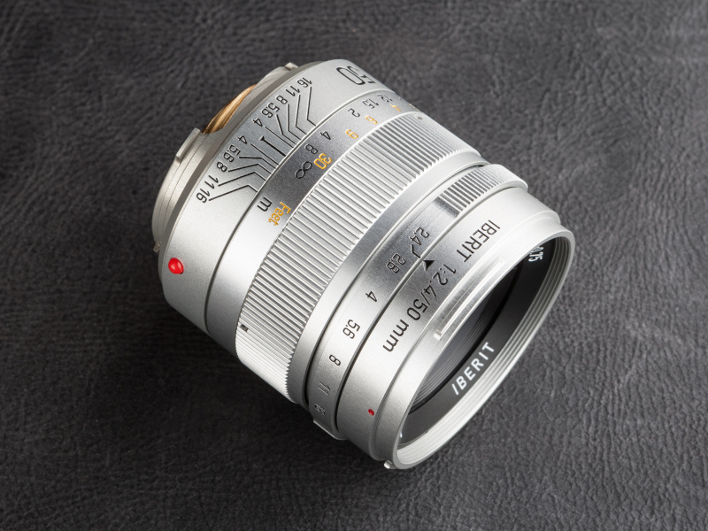 イベリットのカラーバリエーションはブラックとシルバーの2色展開だ