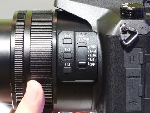 パナソニック、1型ポケットカメラ「LUMIX LX9」などを実機展示