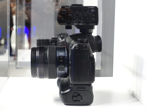 パナソニック、1型ポケットカメラ「LUMIX LX9」などを実機展示