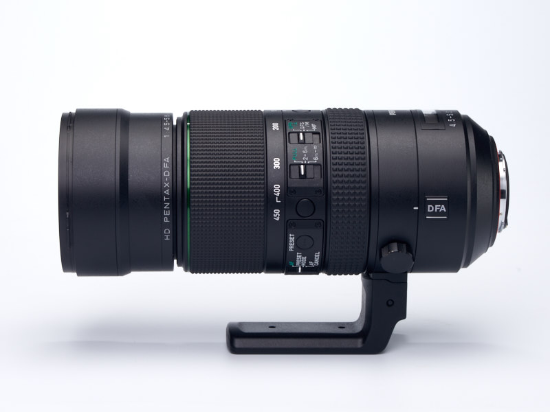 左側面。AF関係の操作部が並んでいる