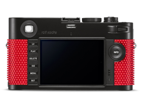 黒ボディに赤い卓球ラバーを巻いた「ライカM-P（Typ 240）グリップ