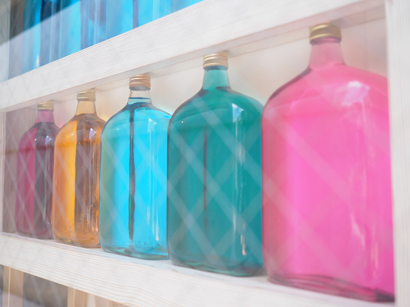 《調整内容》仕上がり:Vivid / 上下の棚部分を焼き込み