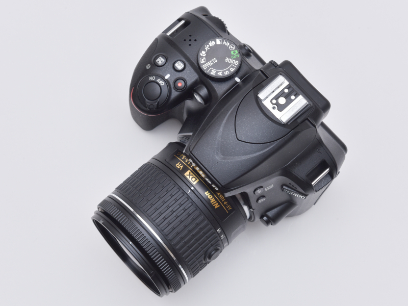 AF-P DX NIKKOR 18-55mm f/3.5-5.6G VRを装着したところ