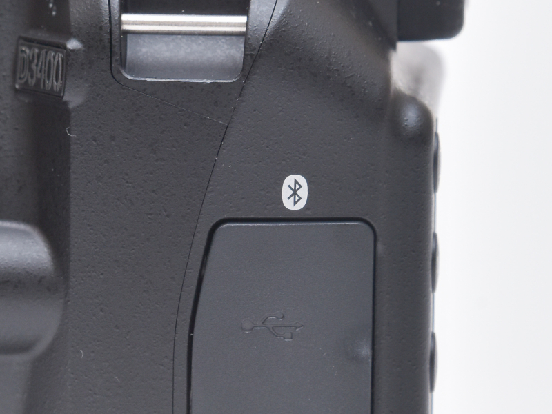 ボディにはBluetoothロゴがある