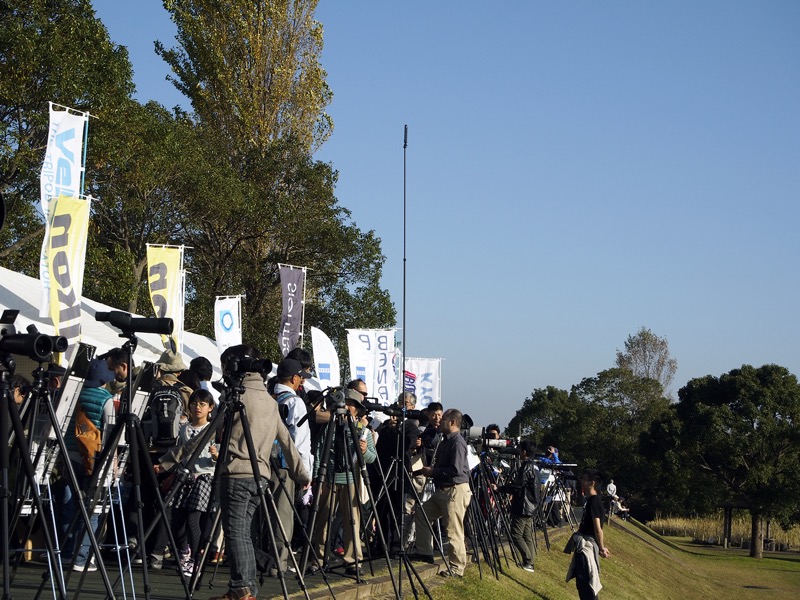 販売は未定だという長尺三脚「3mポール」（ベルボン社内での通称）