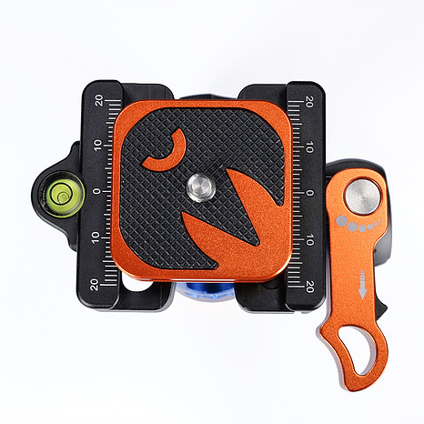 クイックシュー式の雲台