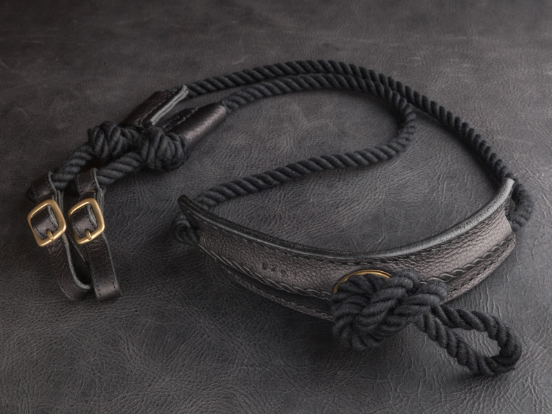 エイトノットブラックは税込7,600円。一見するとゴツそうなロープだが、綿製なのでやわらかく肌触りもよい。