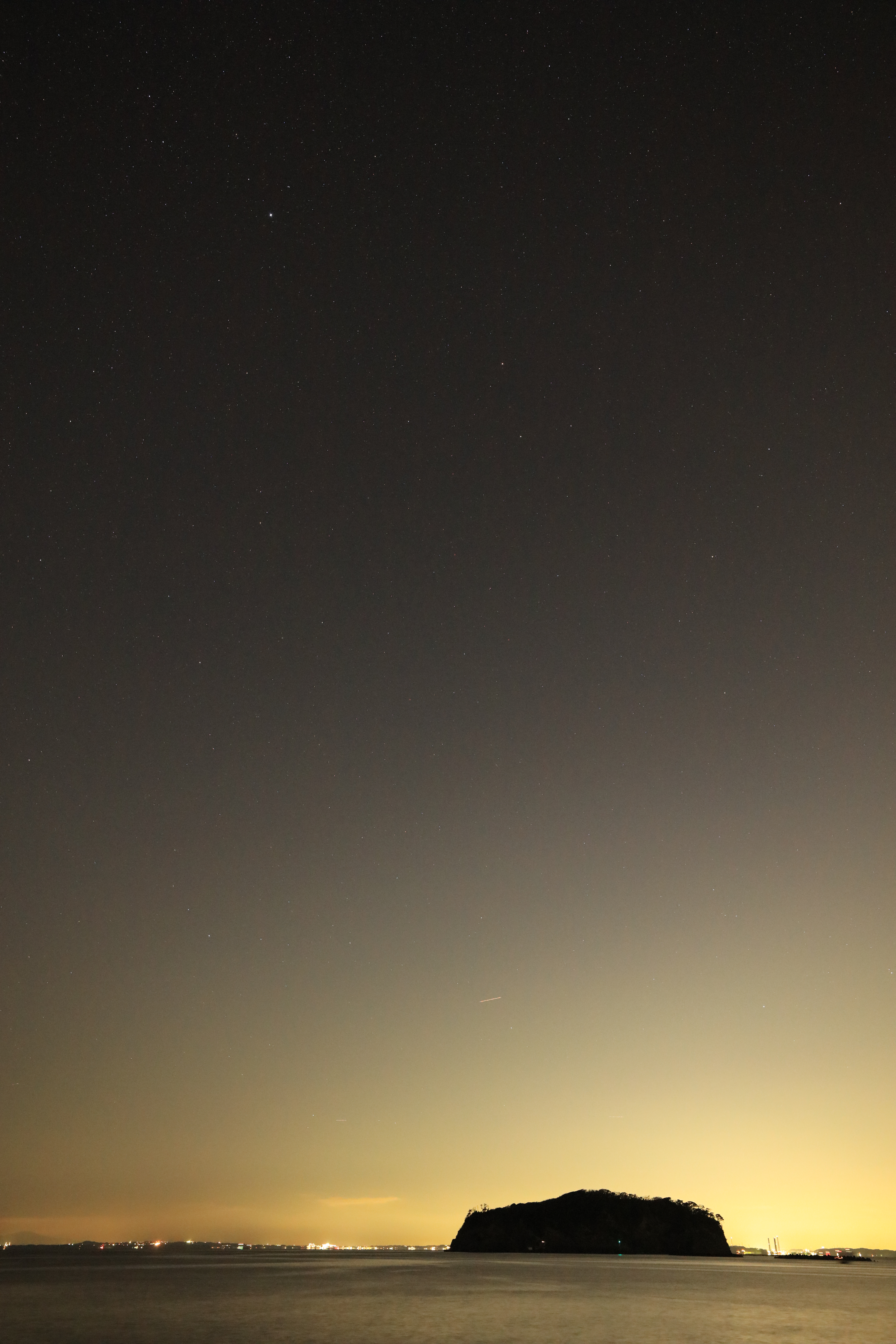 EOS 5Ds R / EF16-35mm F2.8L III USM / 5秒 / F4 / +2.3EV / ISO5000 / 絞り優先AE / 27mm
