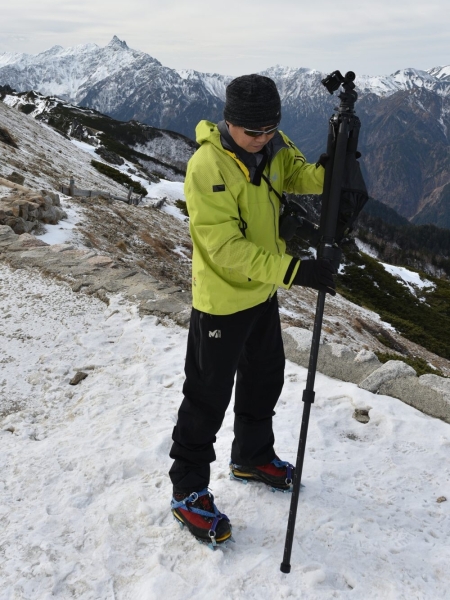 まず1本伸ばす。