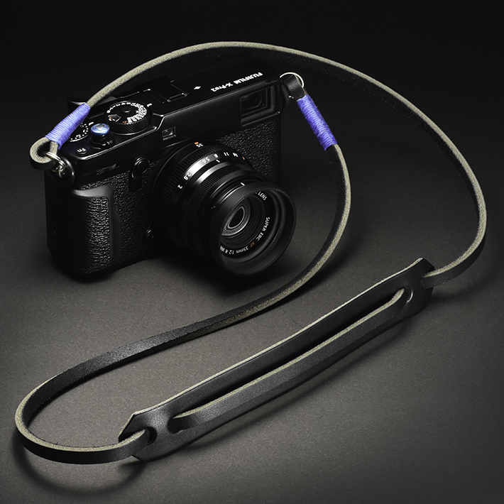 gordy's | ゴーディーズ レザーカメラストラップ 105cm ブラック