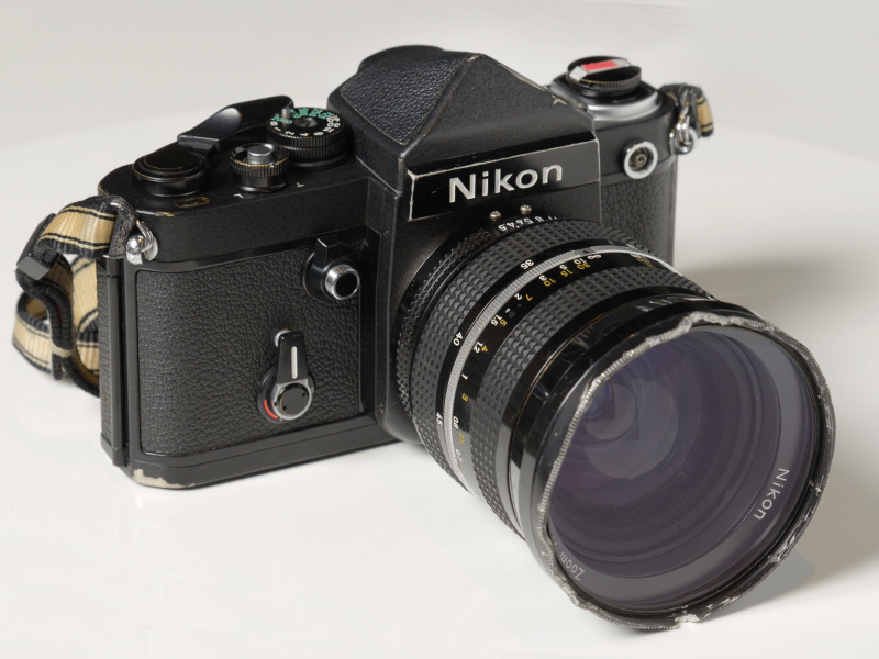 ニコンF2チタン ウエムラスペシャル（所蔵：豊岡市立植村直己冒険館）