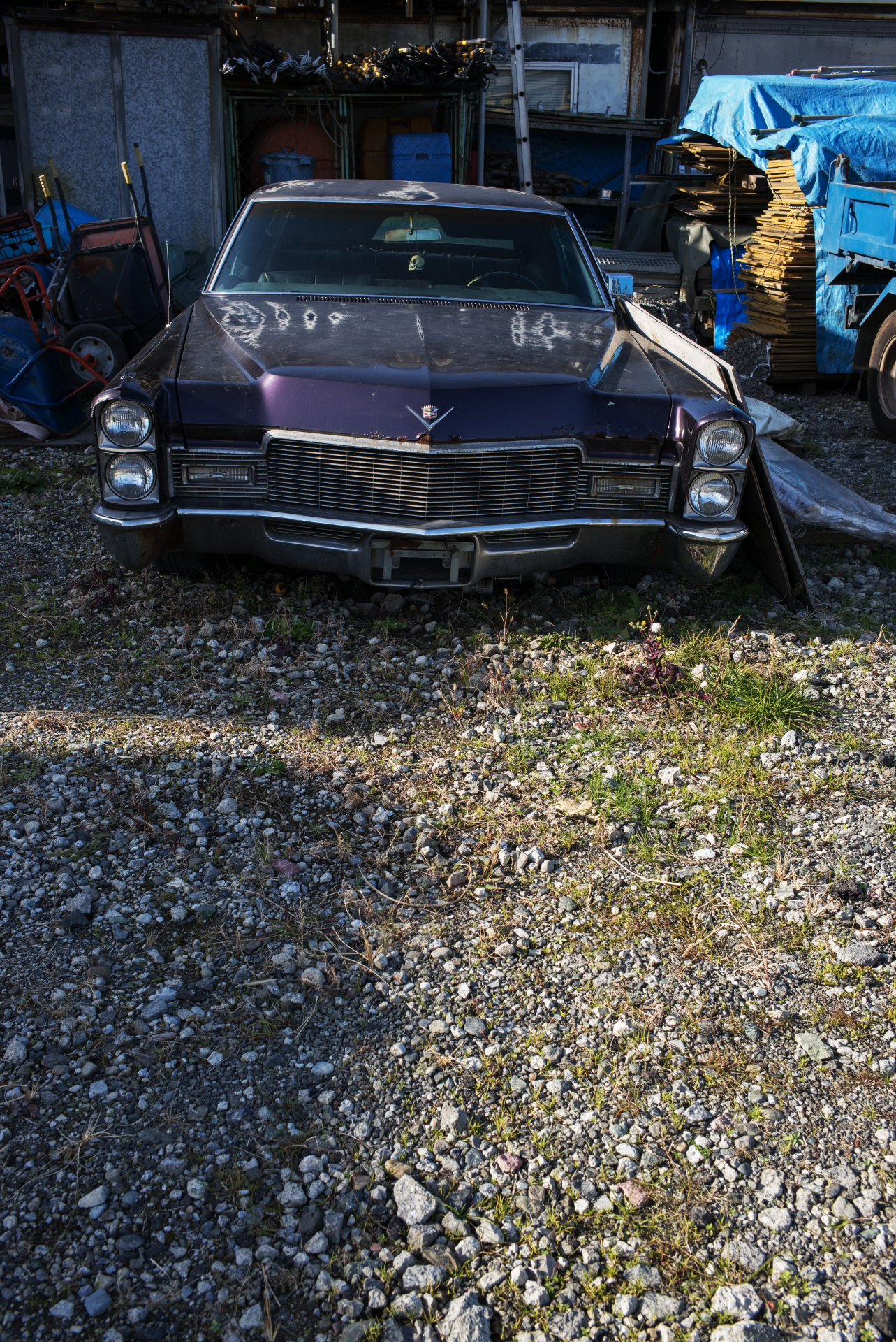 ズミクロン35mmというと、通称8枚玉と呼ばれる第1世代の人気が高いが、ポートレートならともかく、こうした硬質な被写体にはコントラストがしっかりと確保できる現行世代がマッチすると思う。LEICA M（Typ240）/ ISO200 / F8 / 1/125秒 / WB:オート