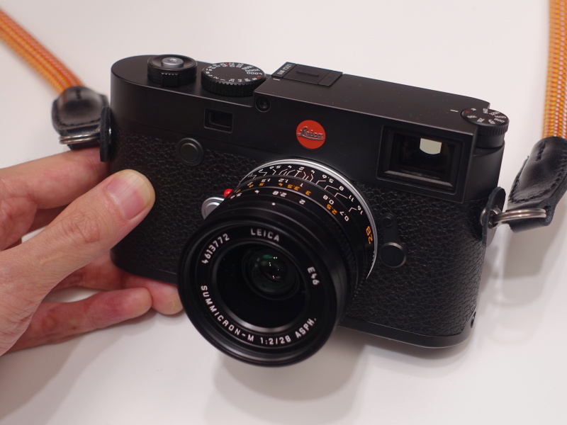 ブラッククローム