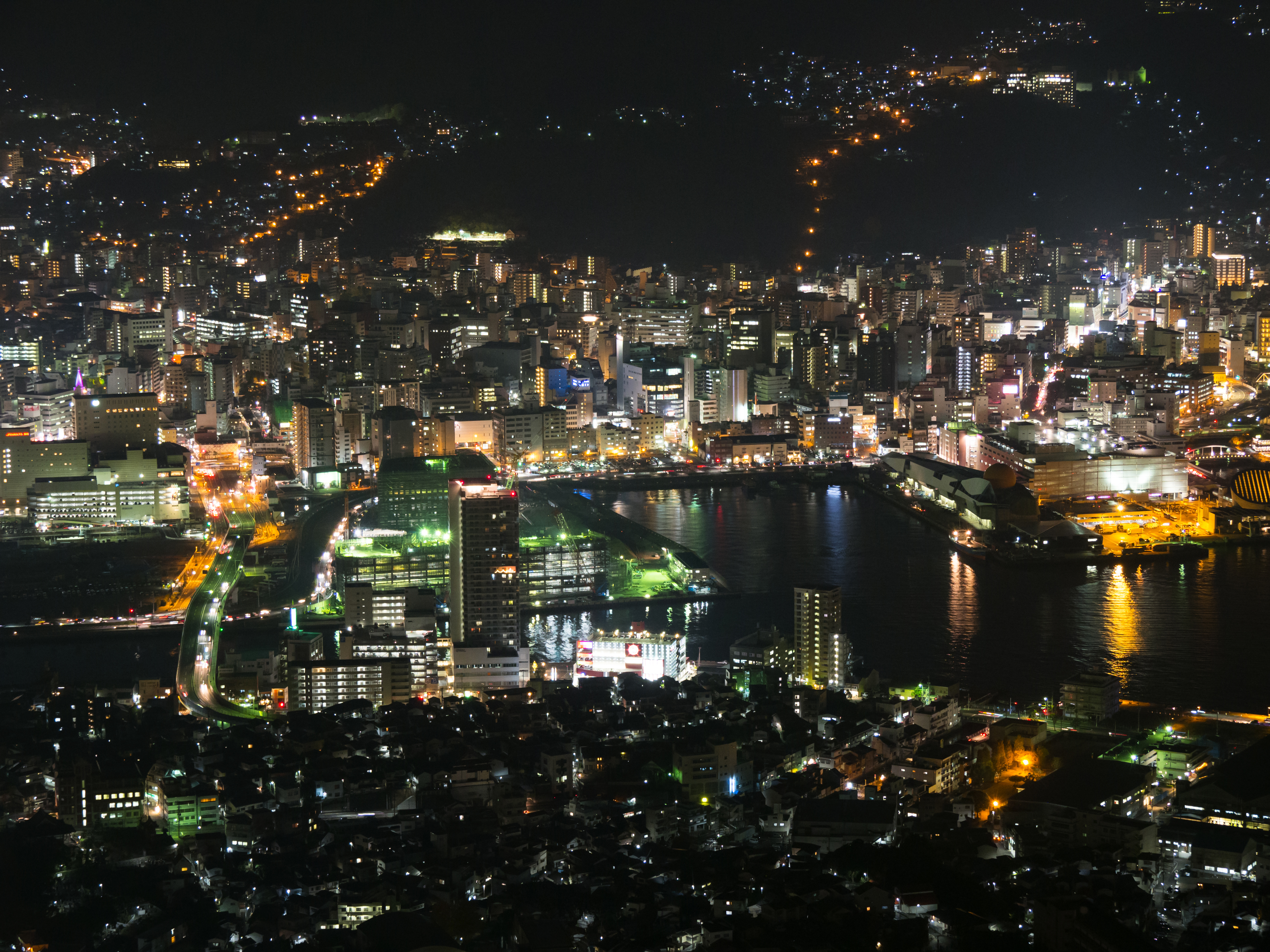 E-M1 Mark II / 1/2秒 / F4 / 0EV / ISO800 / マニュアル露出 / 44mm