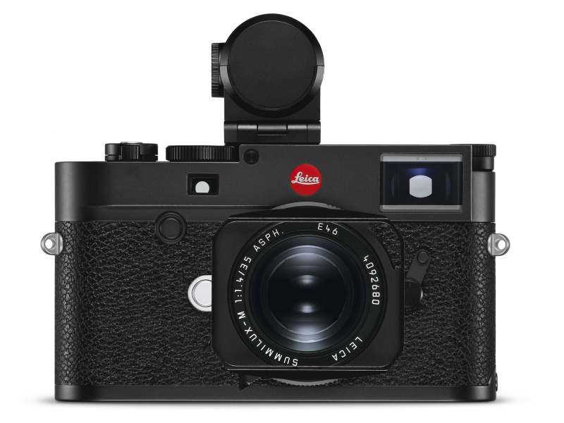 外付けEVFの「ライカ ビゾフレックス」（Typ020）を装着したところ。GPS機能も内蔵している