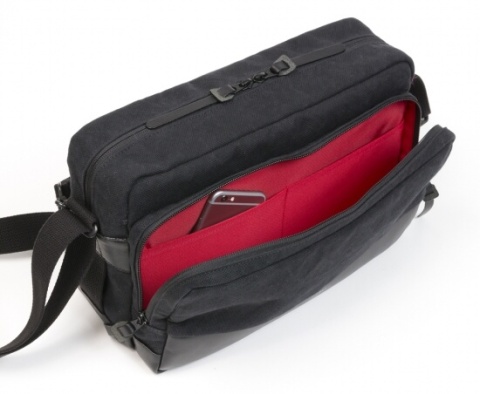 INDUSTRIA (インダストリア) IND-200 ツイルショルダーバッグ プロ向けのカメラ用品ブランド「INDUSTRIA☆」がデビュー