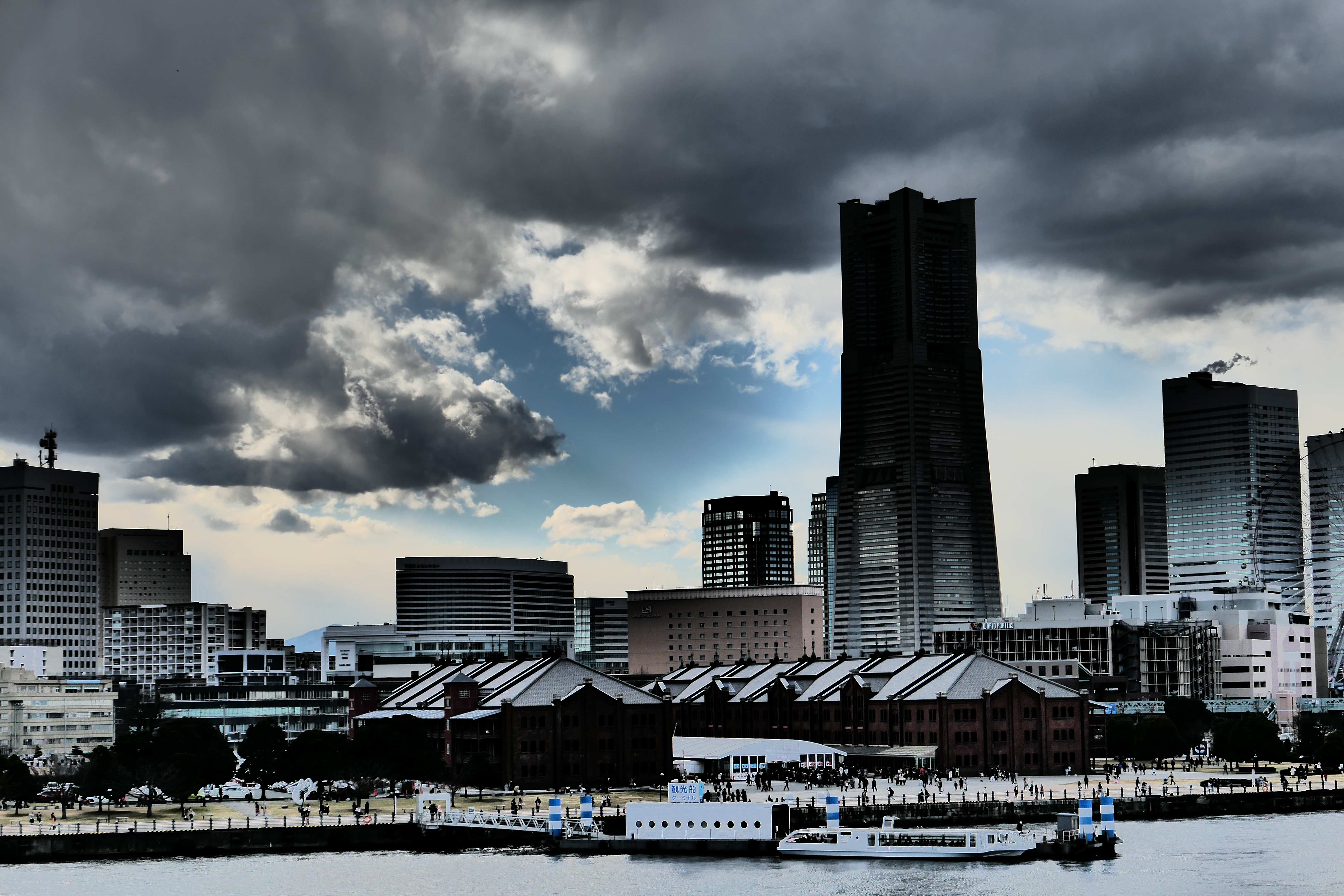 1/1,600秒 / F4 / 0EV / ISO125 / プログラムAE / 26.4mm