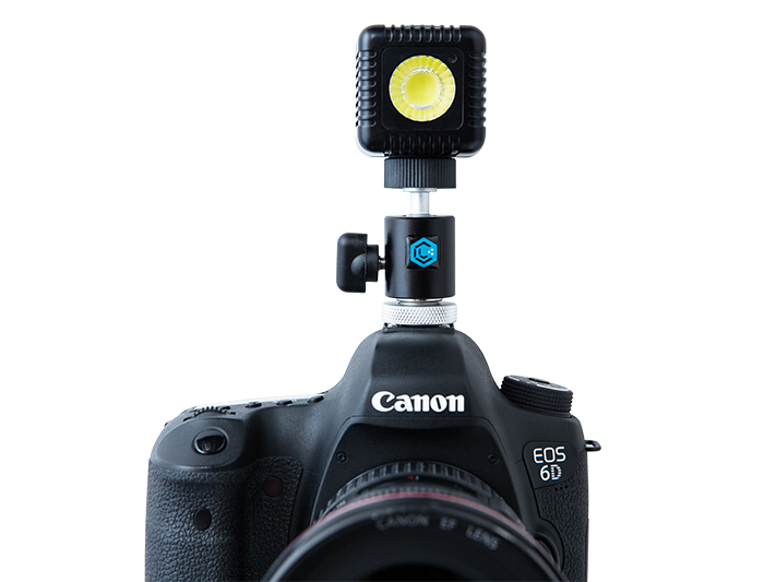 ホットシューマウントの使用例