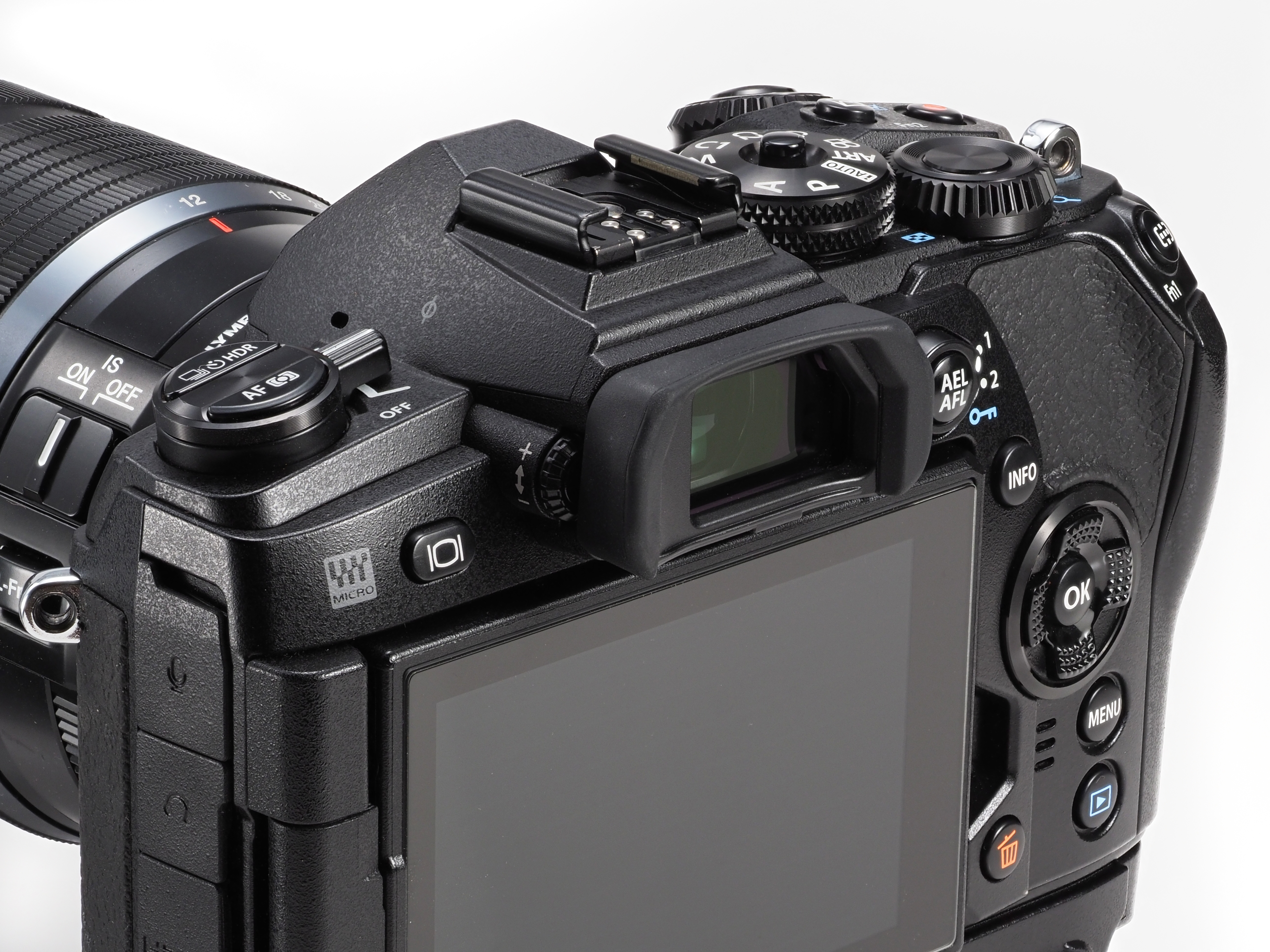 EVF（電子ビューファインダー）の見やすさは、E-M1 Mark IIの動体撮影能力に大きな役割を果たしている。