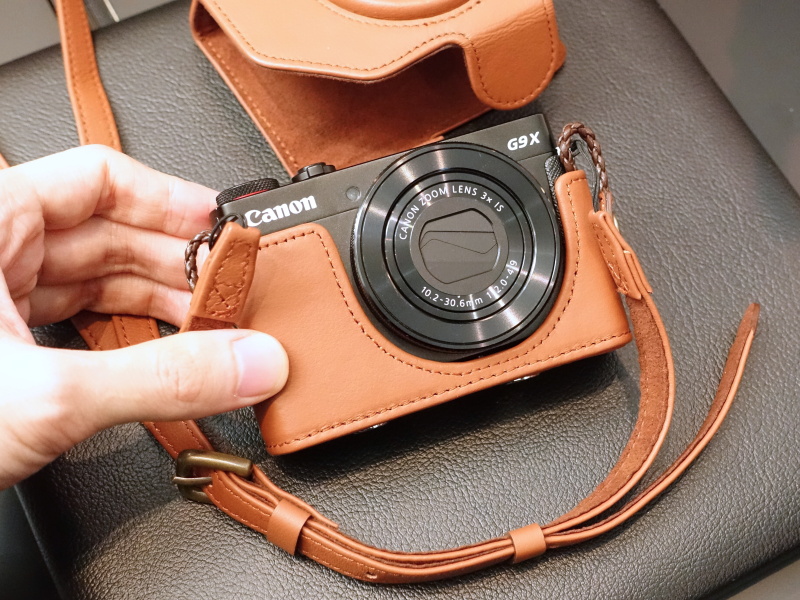 ソフトケースCSC-G9BWは、直販価格税別9,500円を予定