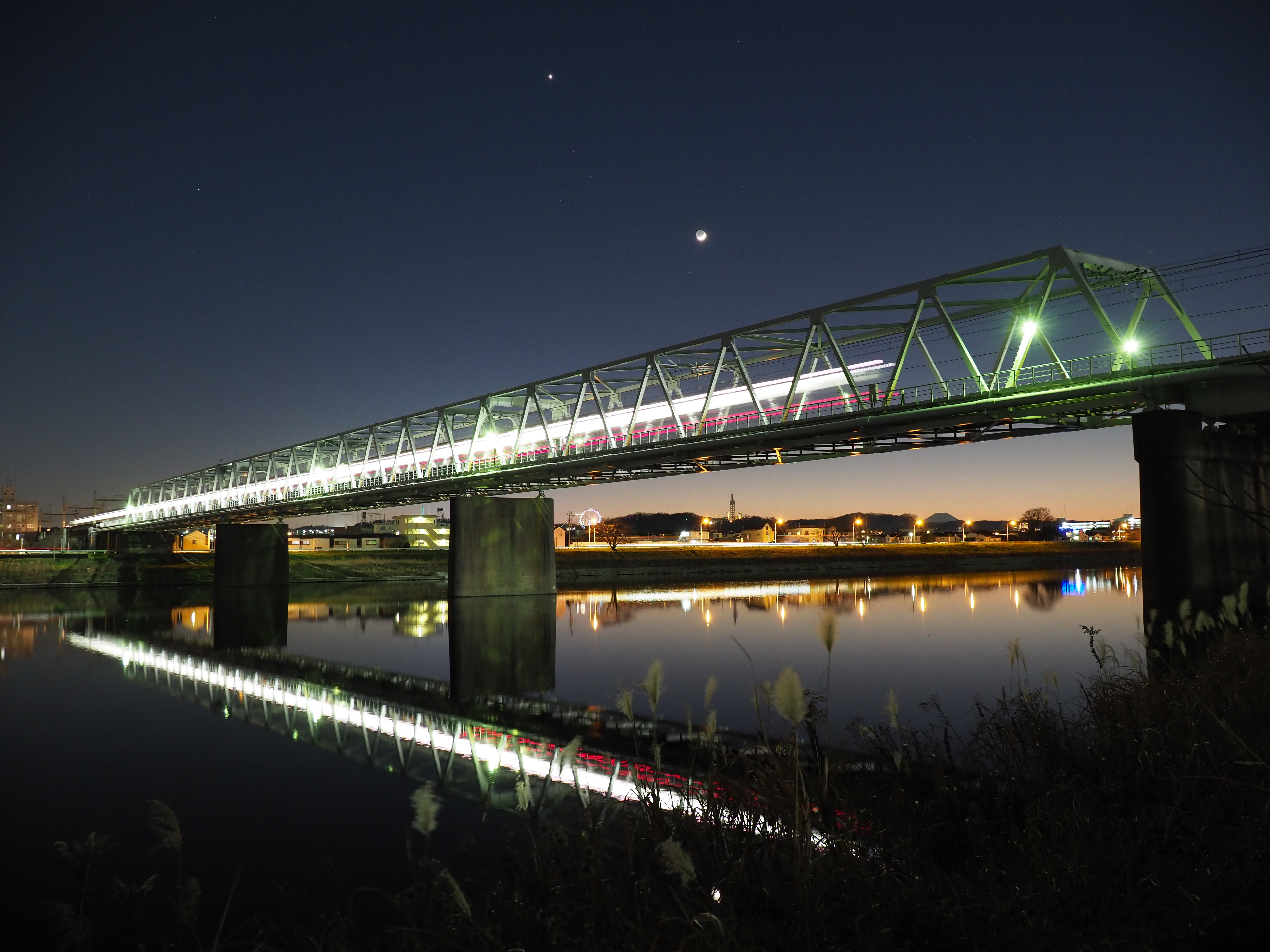 E-M1 Mark II / M.ZUIKO DIGITAL ED 12-100mm F4 IS PRO（12mm） / 絞り優先オート（F4.0・2.5秒） / +0.3EV / ISO640 / WB:オート