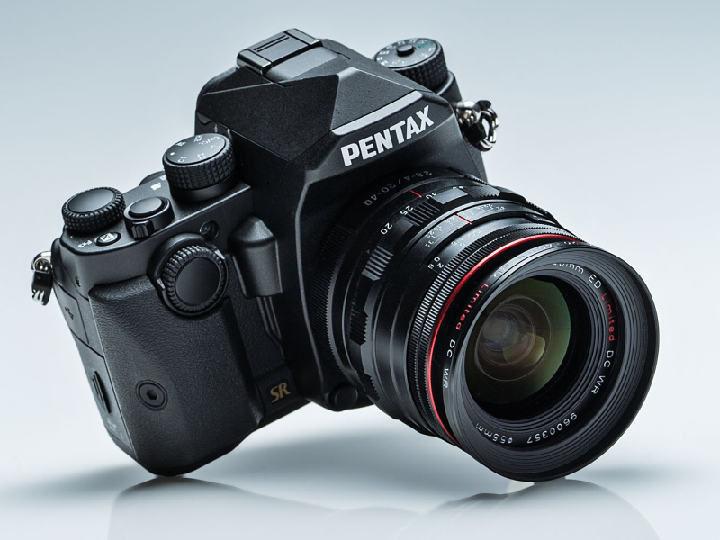 HD PENTAX-DA 20-40mmF2.8-4ED Limited DC WRを装着