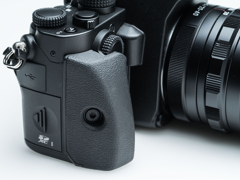 Lグリップ（別売）を装着