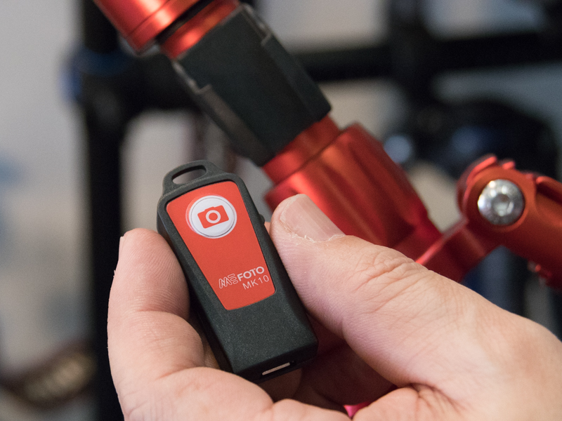 Bluetoothのリモコンが付属する