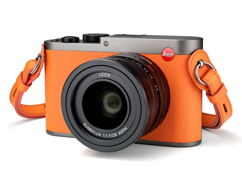ライカQ “GINZA SIX” オレンジ