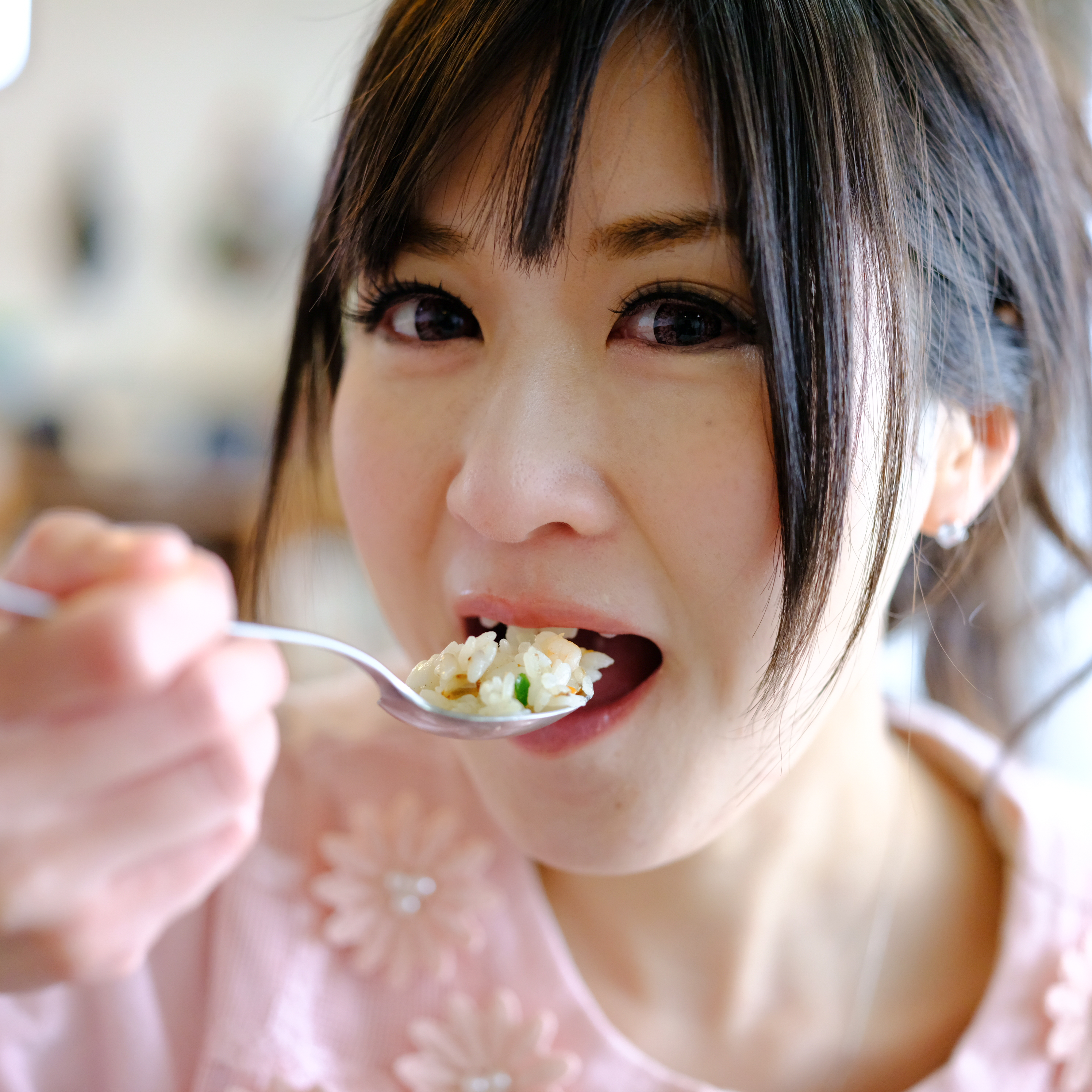 GFX 50S / GF63mmF2.8 R WR / 絞り優先AE / F2.8 / 1/250秒 / +0.67 / ISO3200 / WB:シーン自動認識オート / フィルムシミュレーション:Velvia